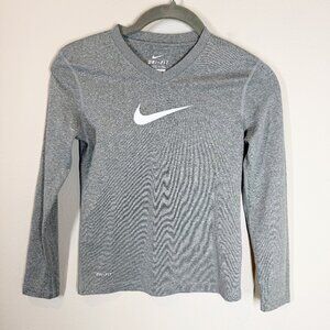 Nike Girls Dri Fit Icon Clash T-Shirt Size Small Grey